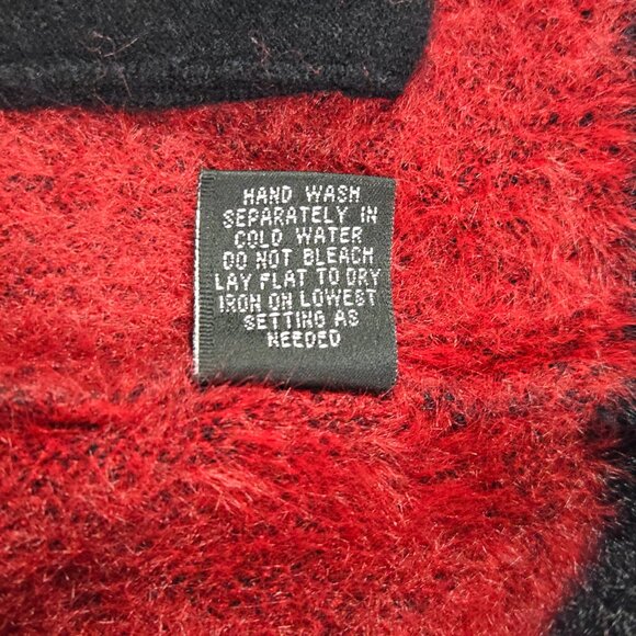 Cyrus Women’s XL Red Black Buffalo Plaid Cardigan Sweater Soft Fuzzy Knit Pocket - Picture 8 of 9